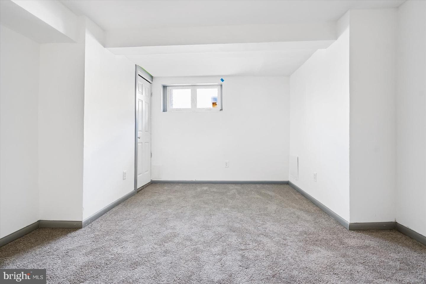 2611 E Hoffman Street photo 18