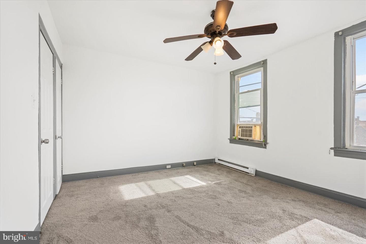 2611 E Hoffman Street photo 26