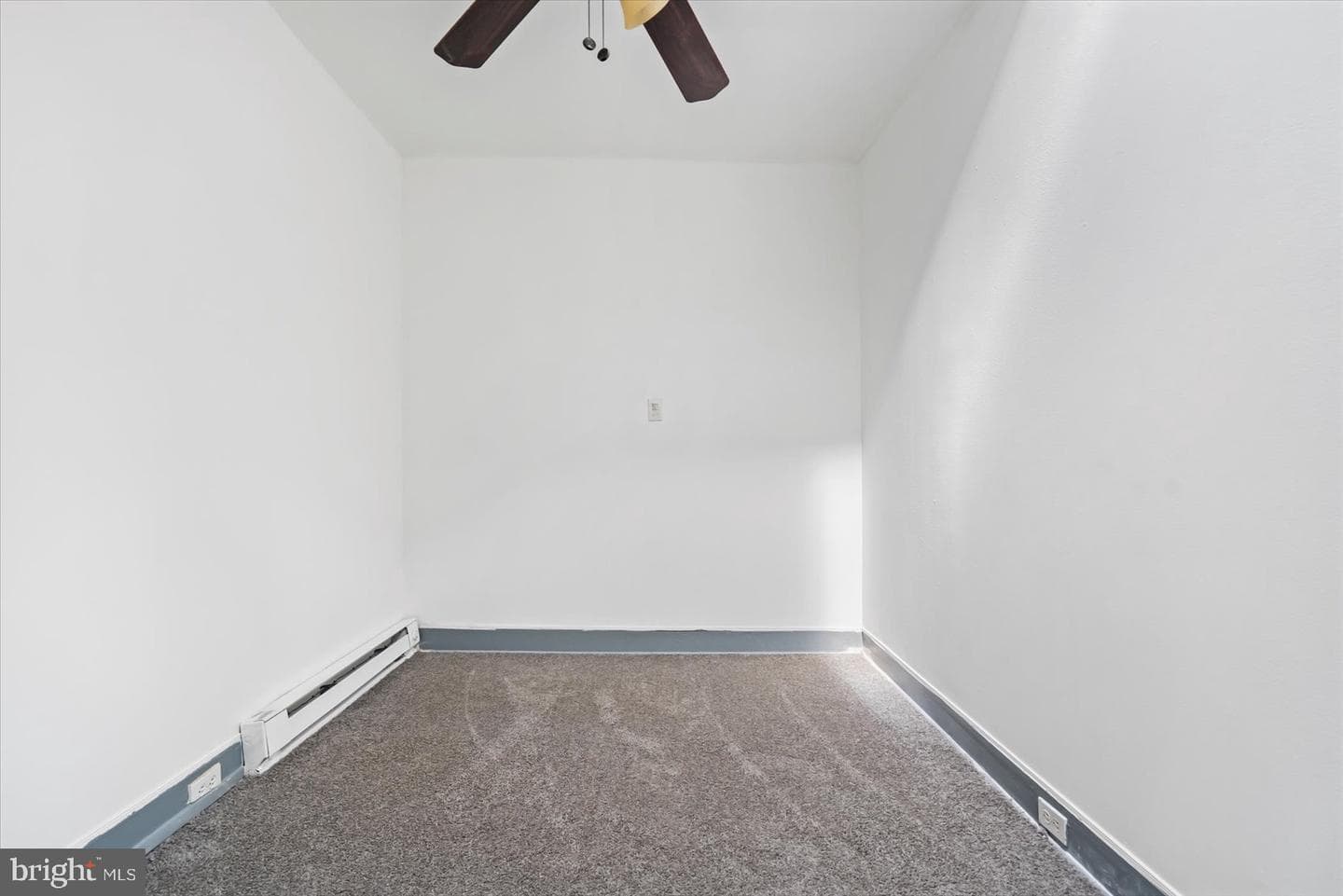 2611 E Hoffman Street photo 29