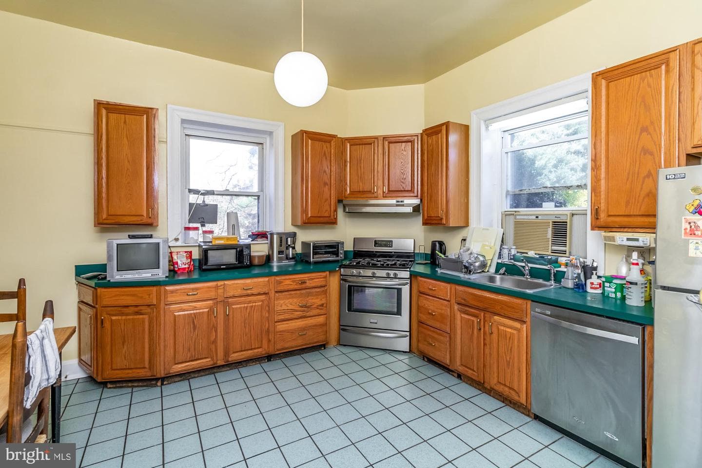 2518 Talbot Road photo 28