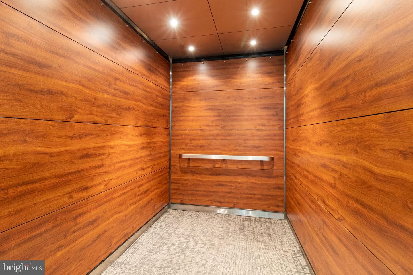 1714 Park Avenue #506 photo 3