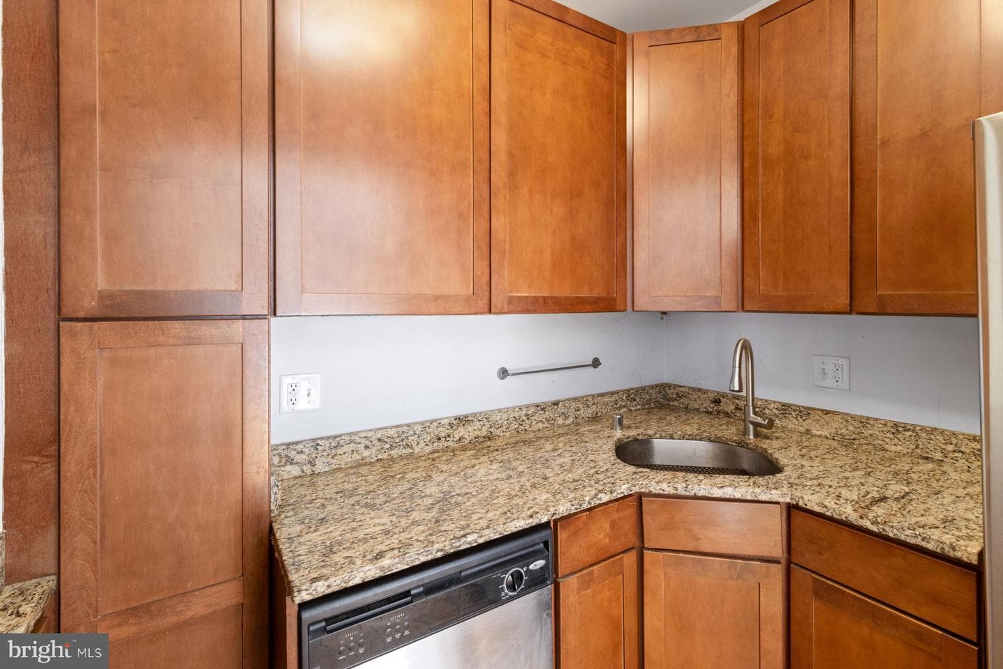 1714 Park Avenue #506 photo 32