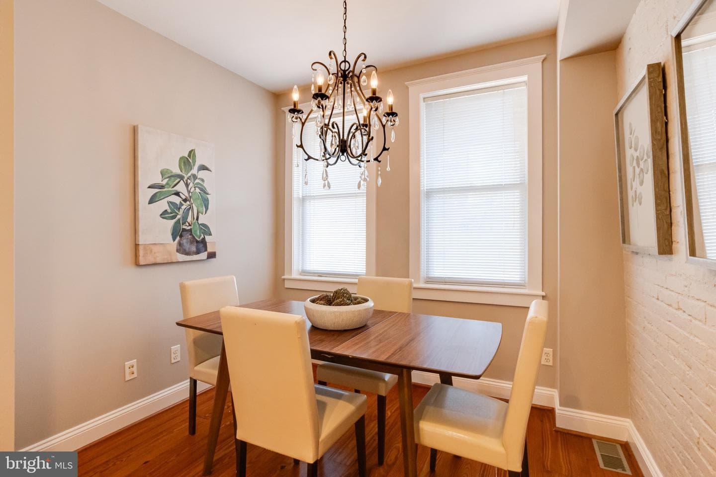 1209 Riverside Avenue photo 23