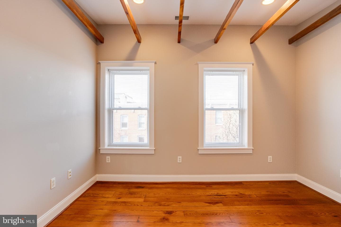 1209 Riverside Avenue photo 46