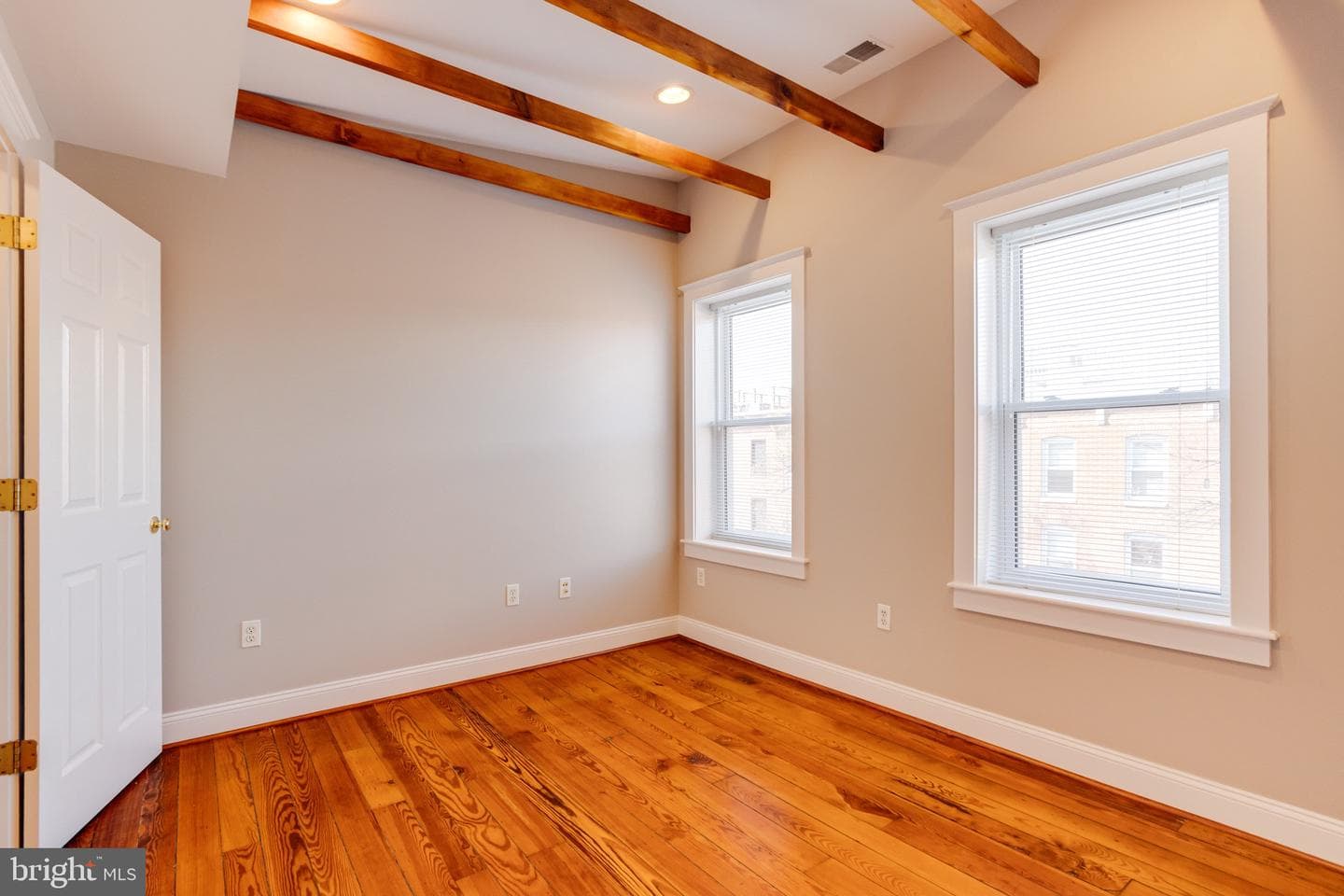 1209 Riverside Avenue photo 48