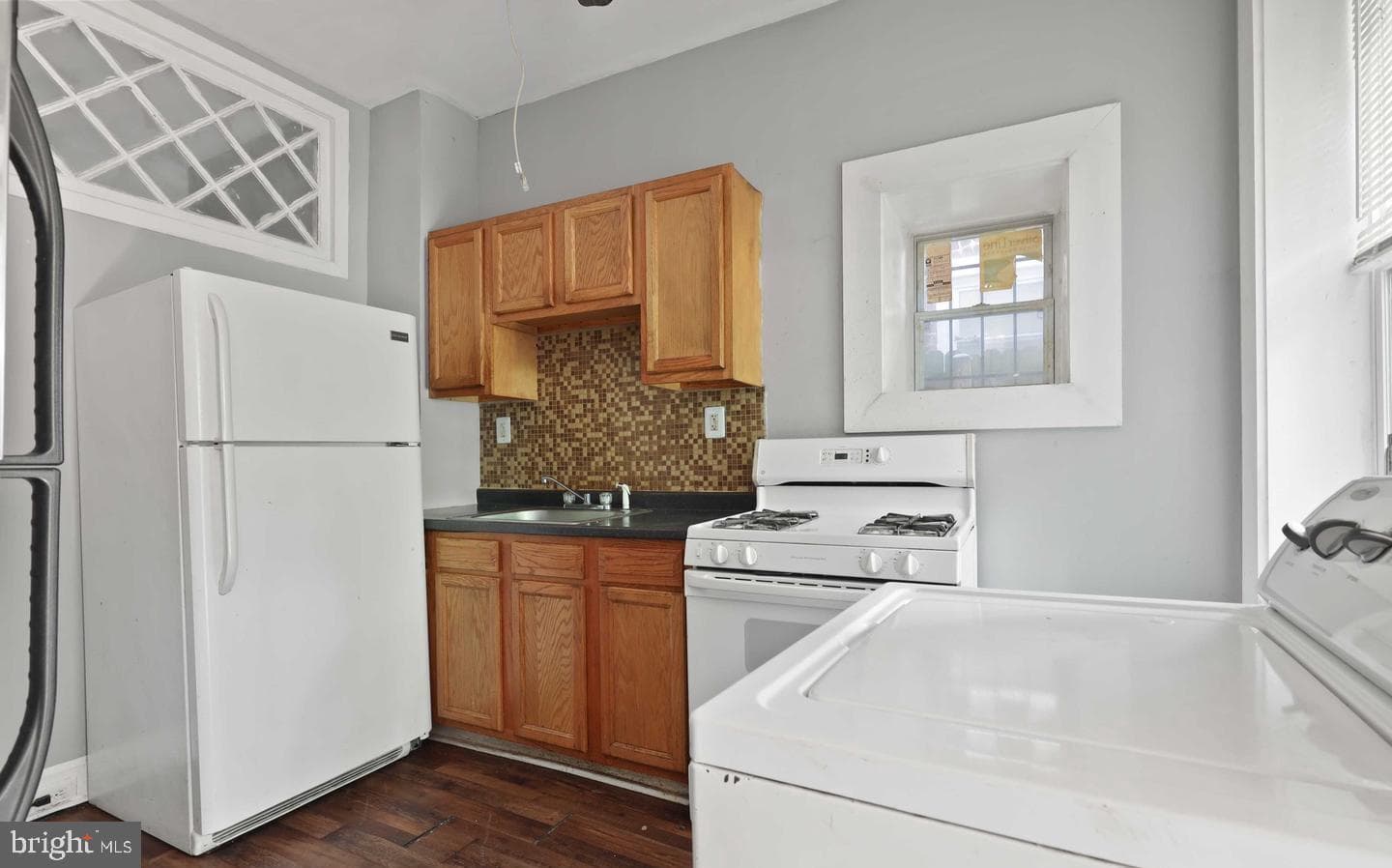 1711 Ashburton Street photo 9