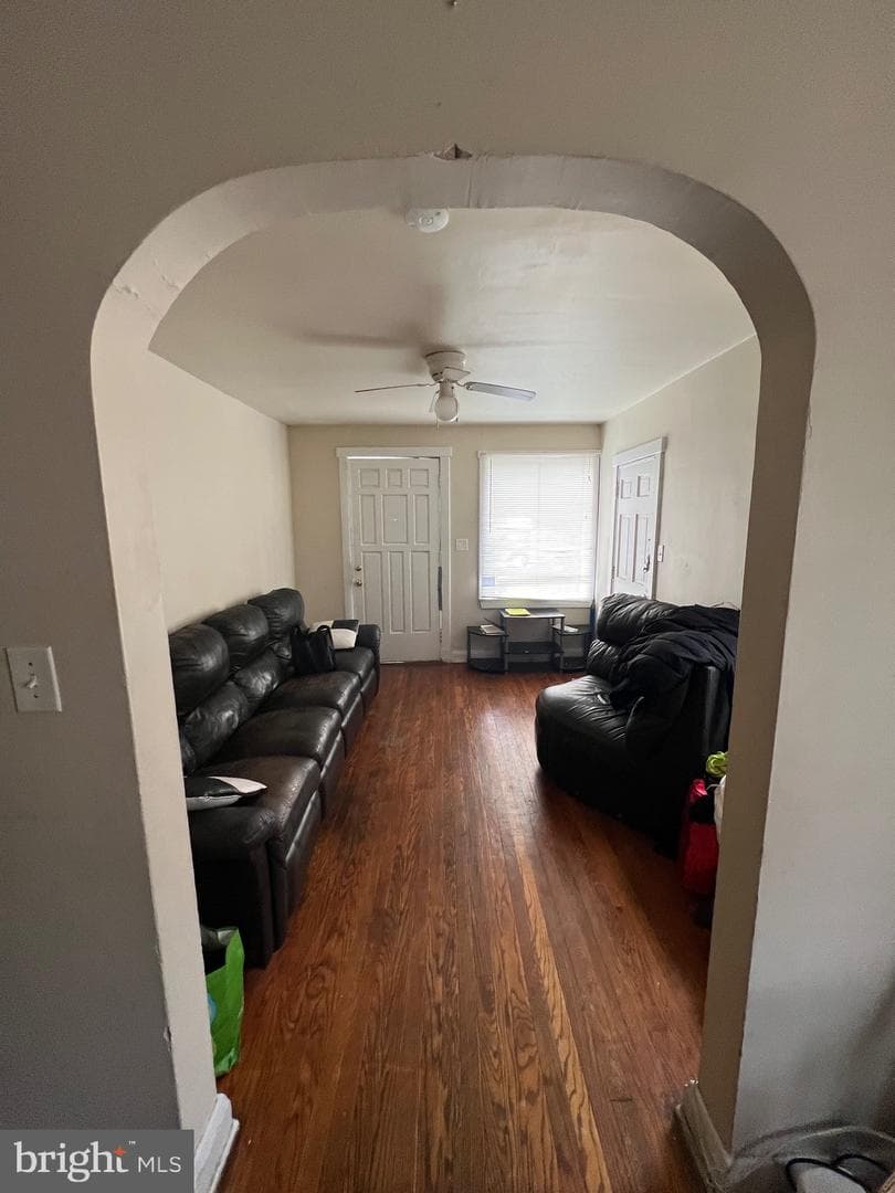 4410 Elderon Avenue photo 10