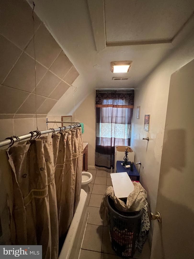 4410 Elderon Avenue photo 7