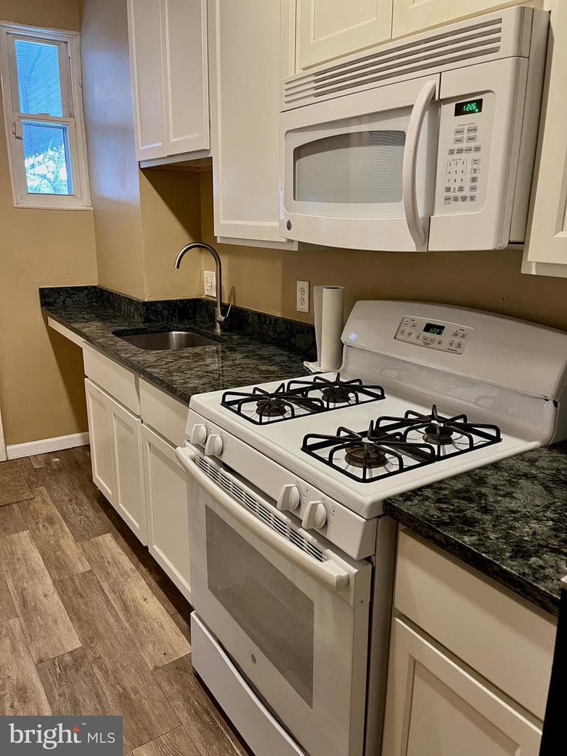 3707 Arcadia Avenue photo 2
