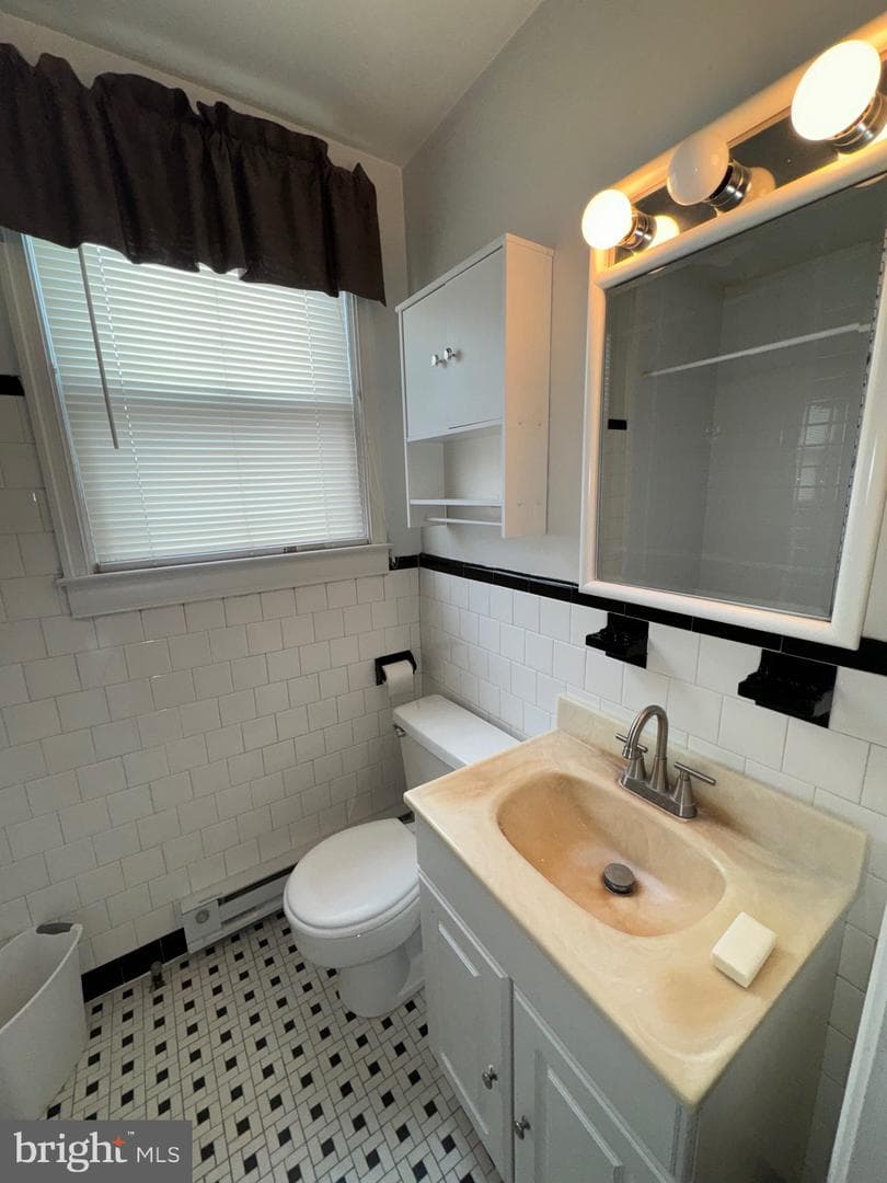 3572 Juneway photo 16