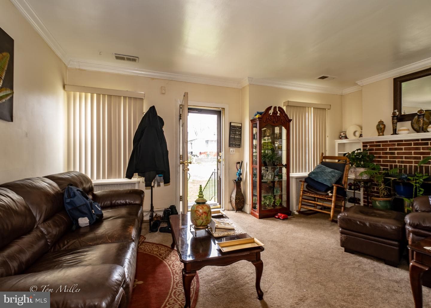4815 Laurel Avenue photo 5