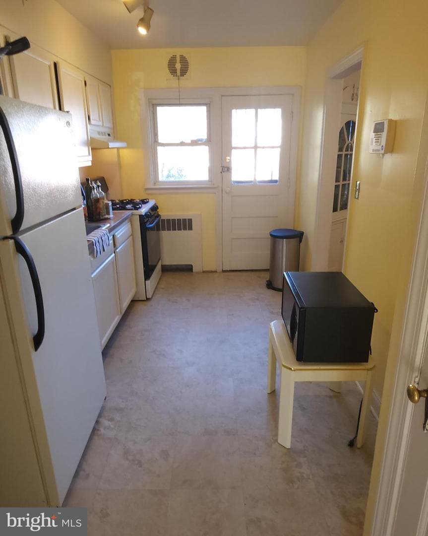 3913 Rexmere Road E photo 9