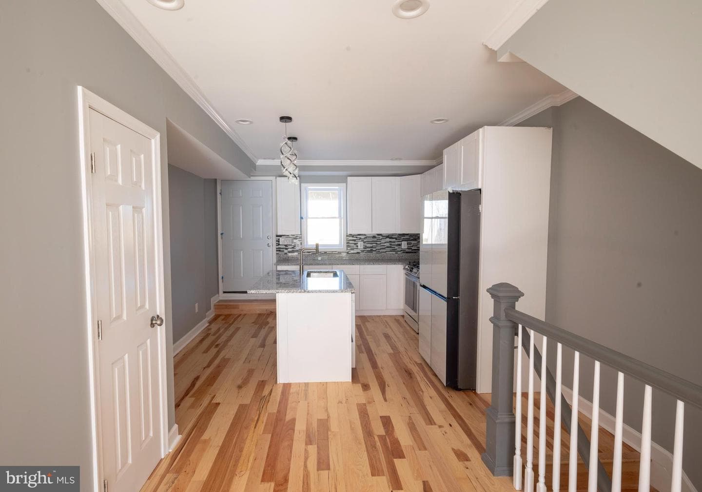 2042 E Preston Street photo 5