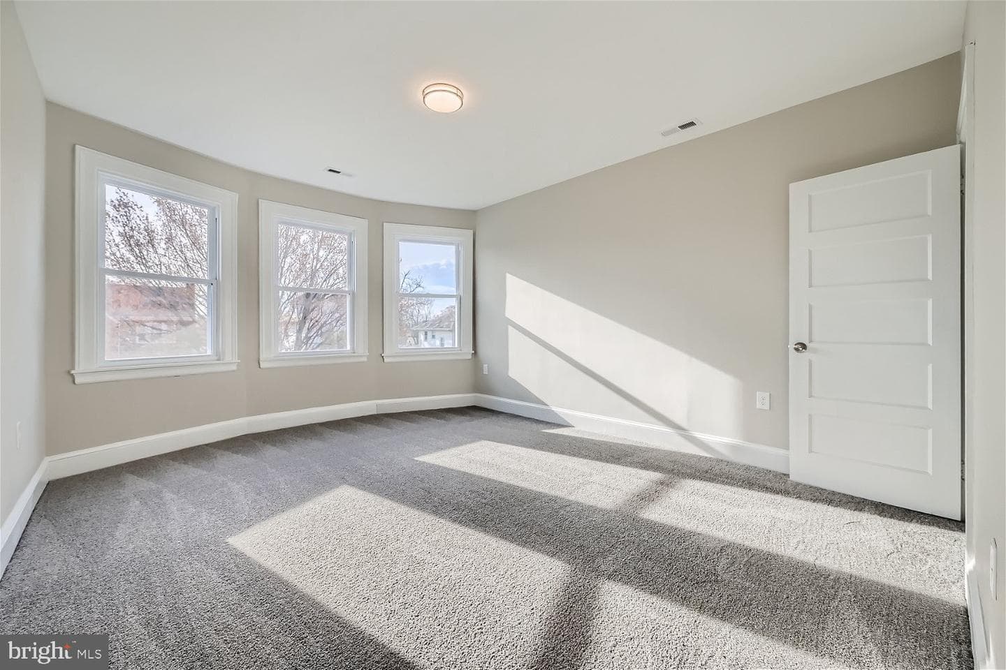 3510 Cedardale Road photo 15