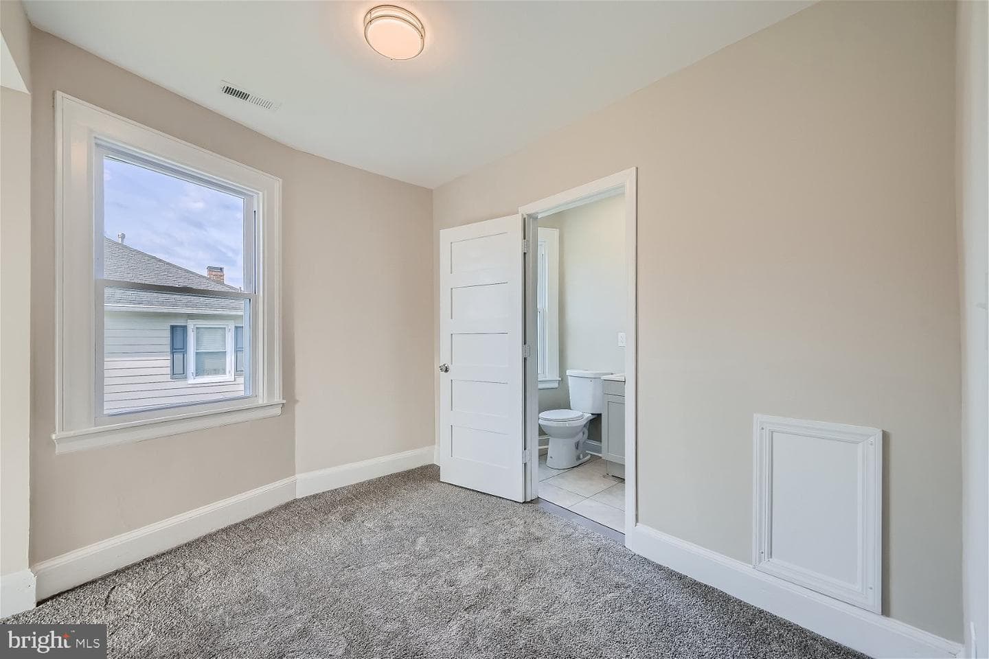 3510 Cedardale Road photo 16