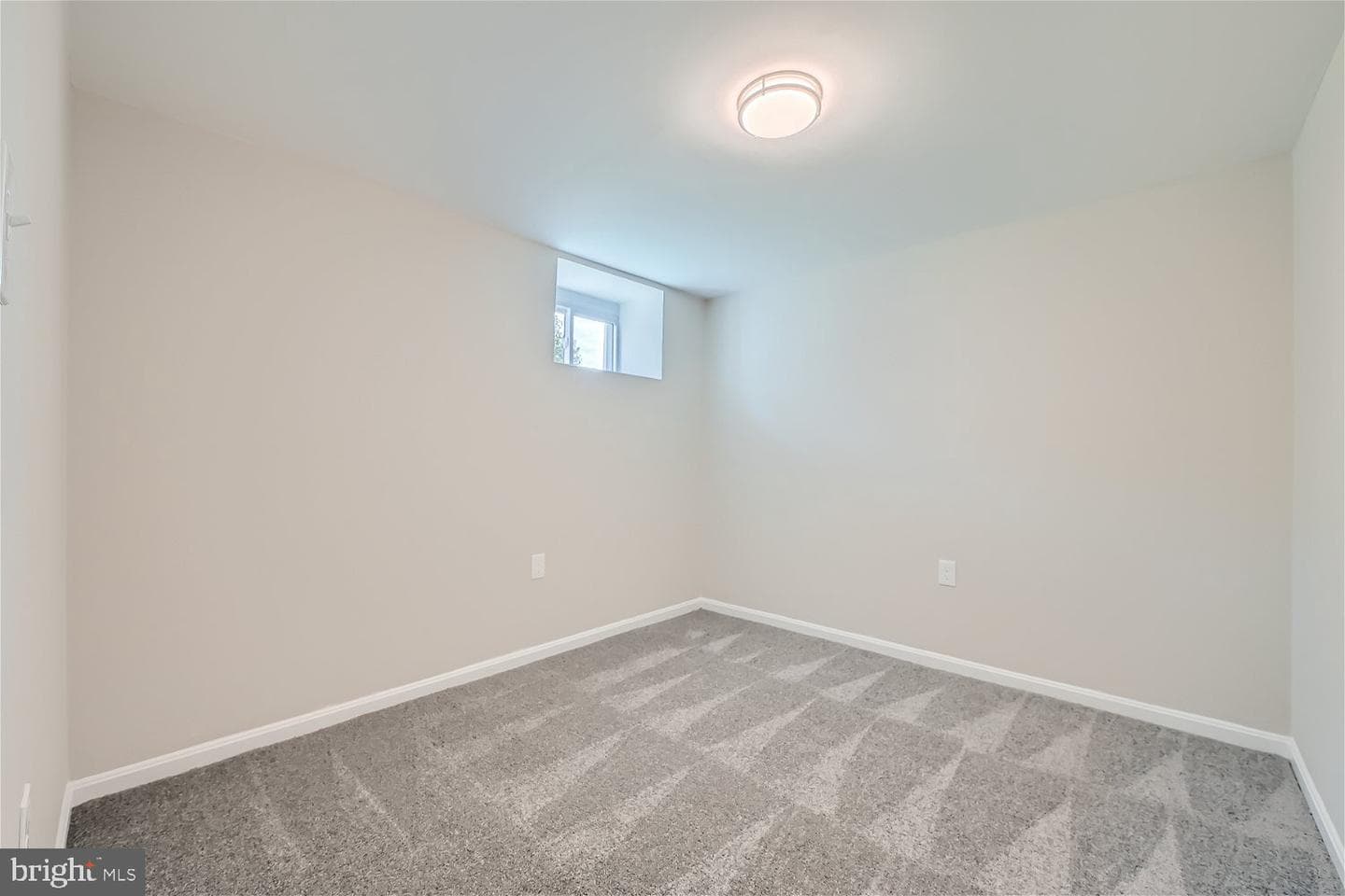 3510 Cedardale Road photo 22