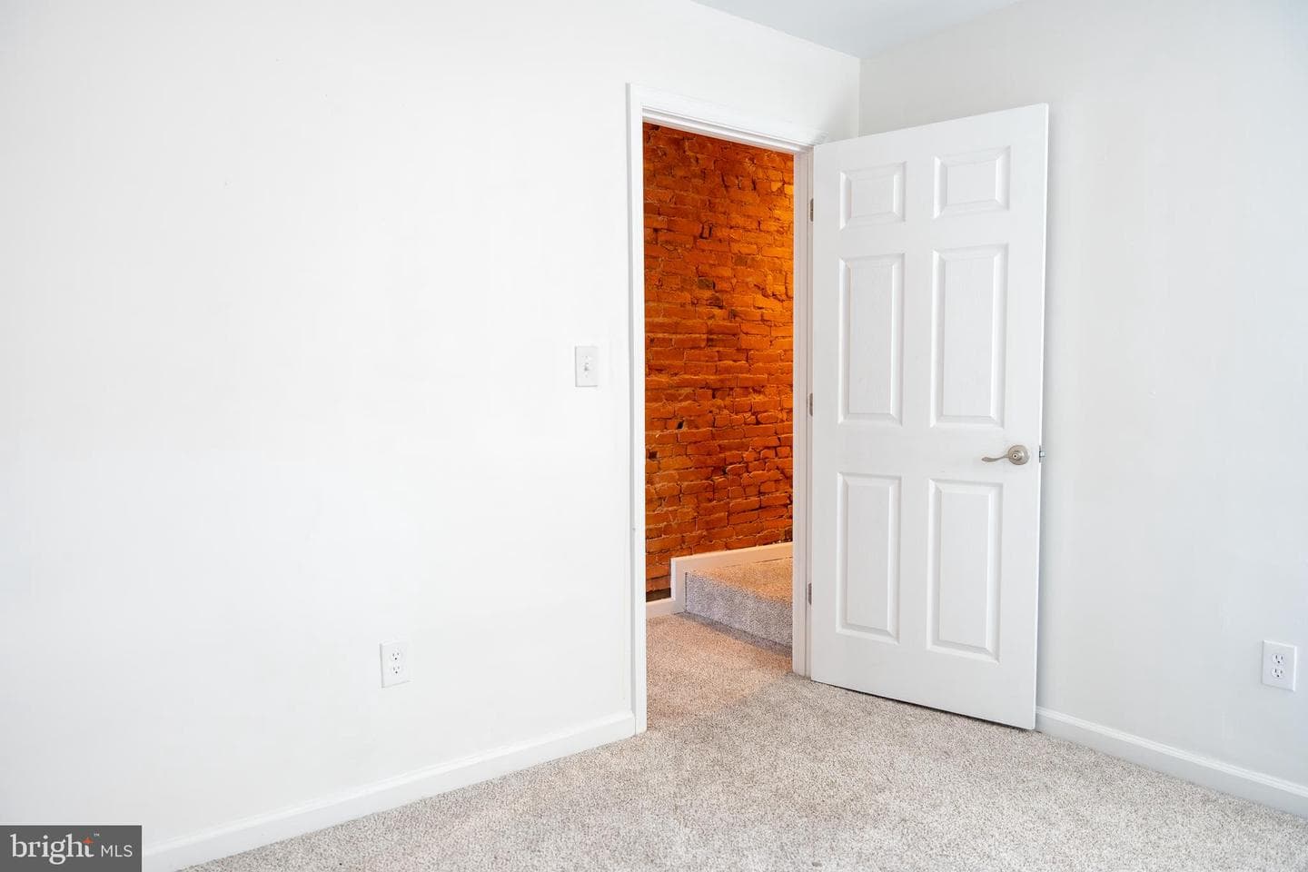 1629 E Oliver Street photo 18