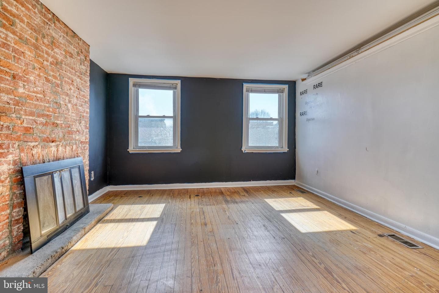 1120 Hollins Street photo 17