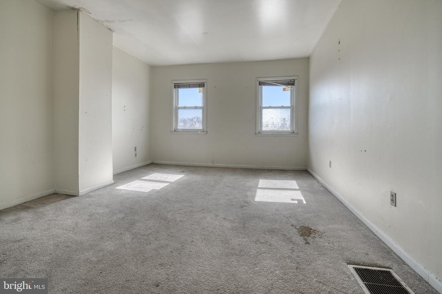 1120 Hollins Street photo 20