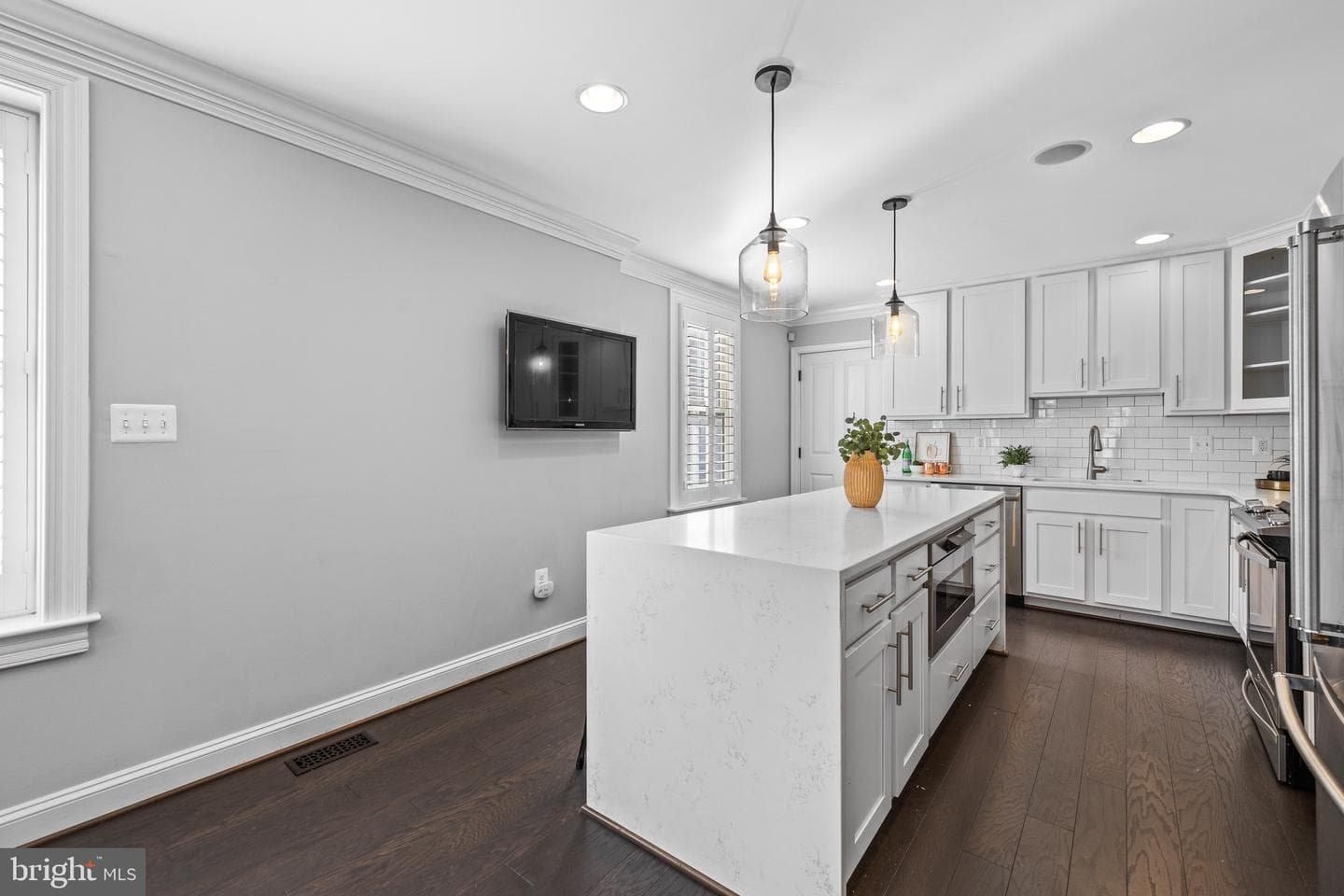 2921 Fait Avenue photo 13