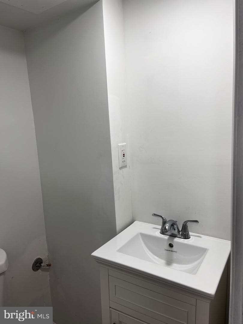 1813 Woodbourne Avenue photo 13