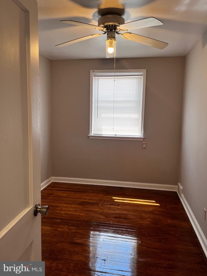 1813 Woodbourne Avenue photo 17
