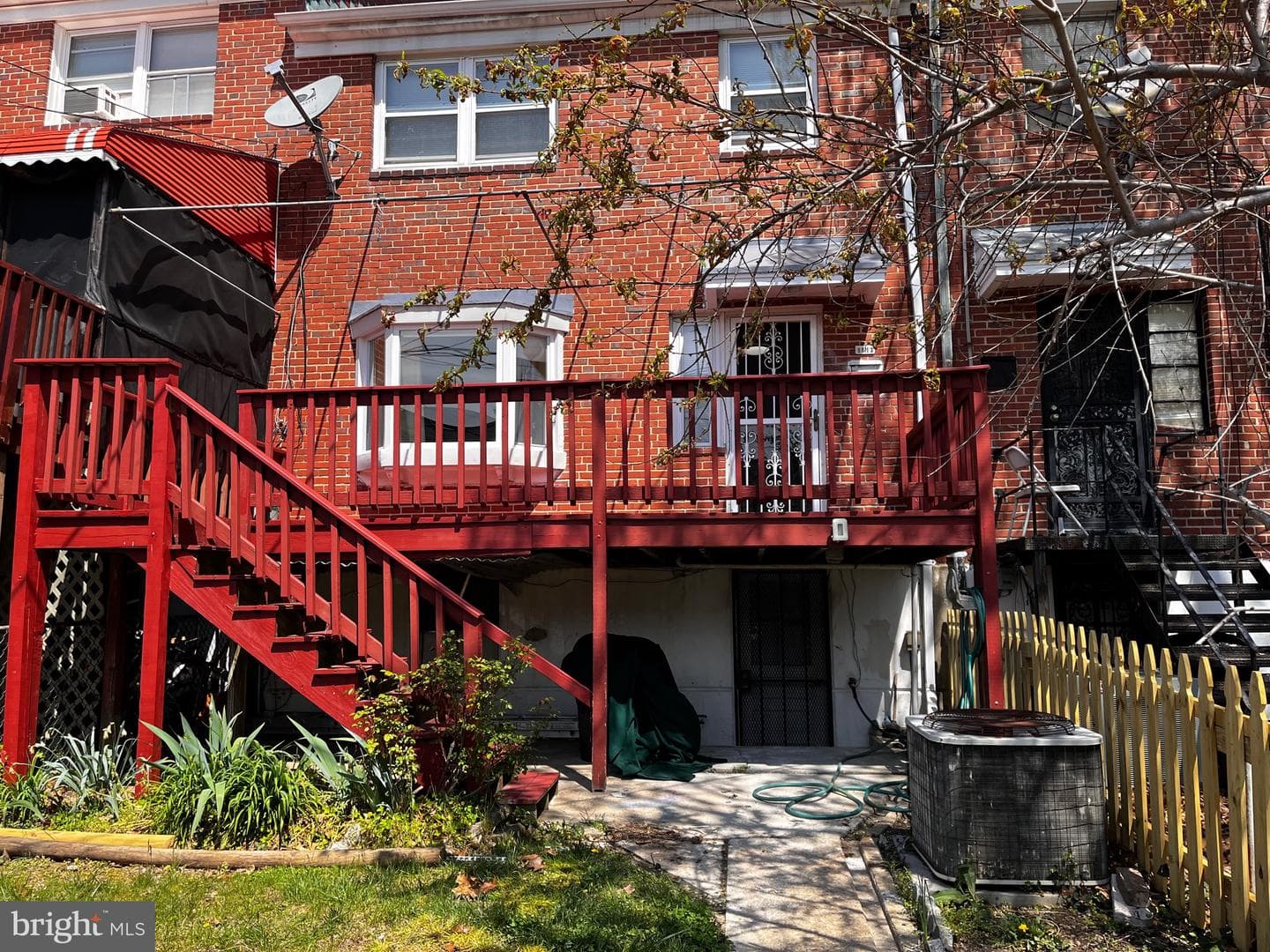 1813 Woodbourne Avenue photo 26