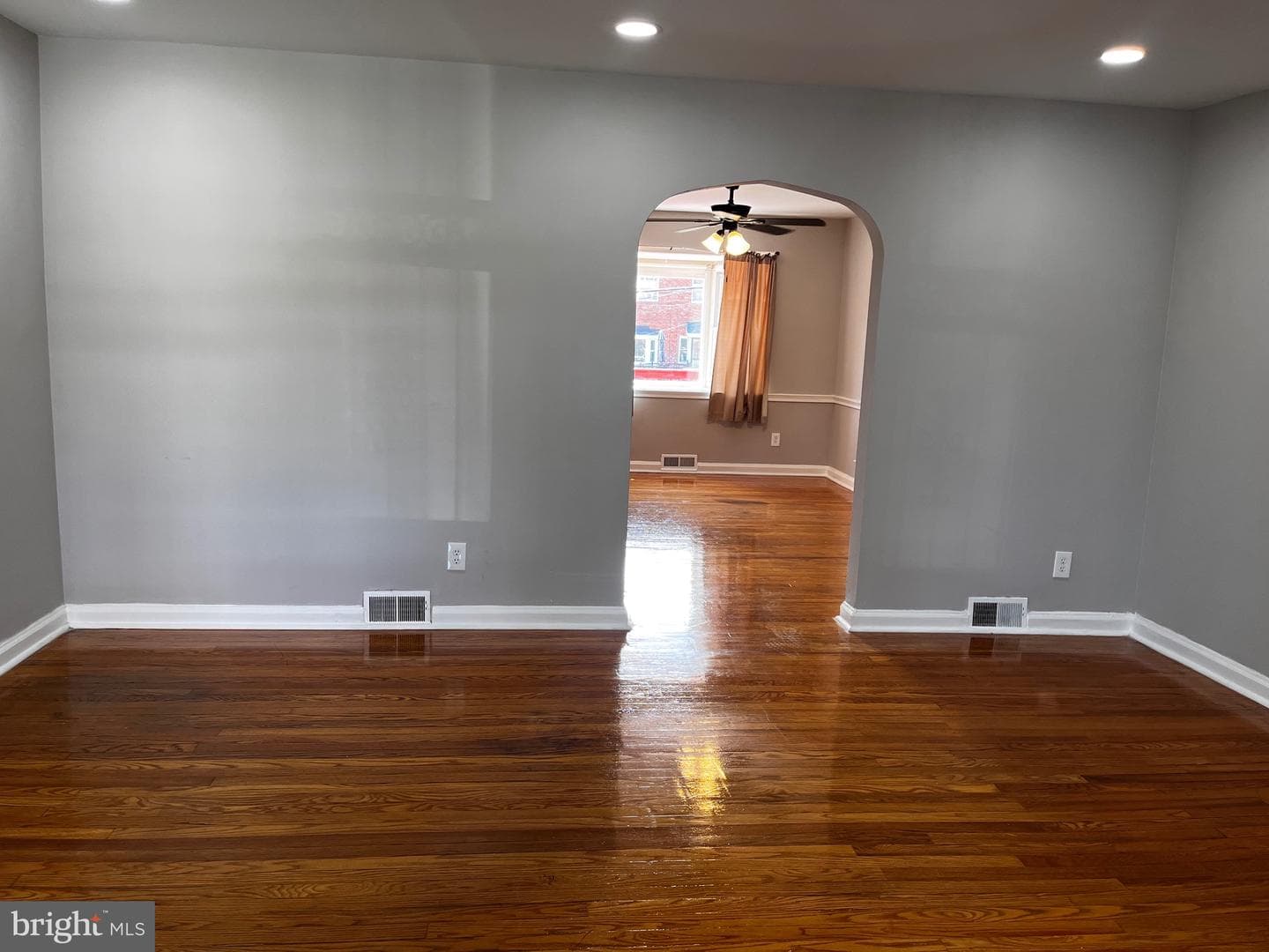 1813 Woodbourne Avenue photo 5