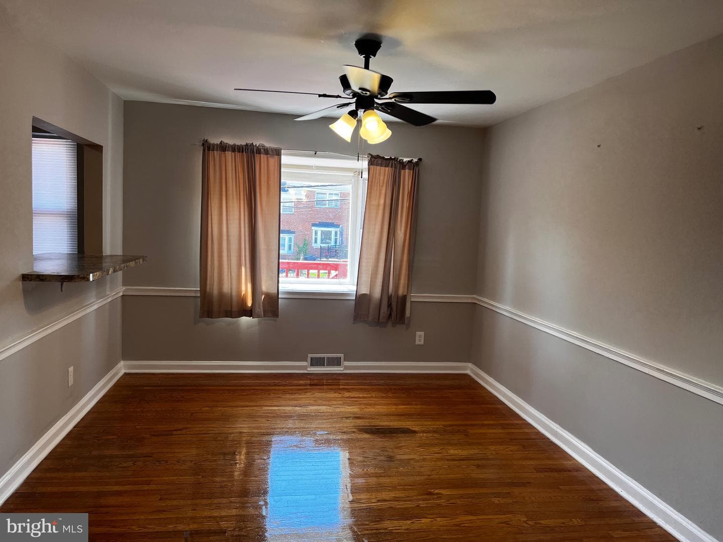 1813 Woodbourne Avenue photo 7
