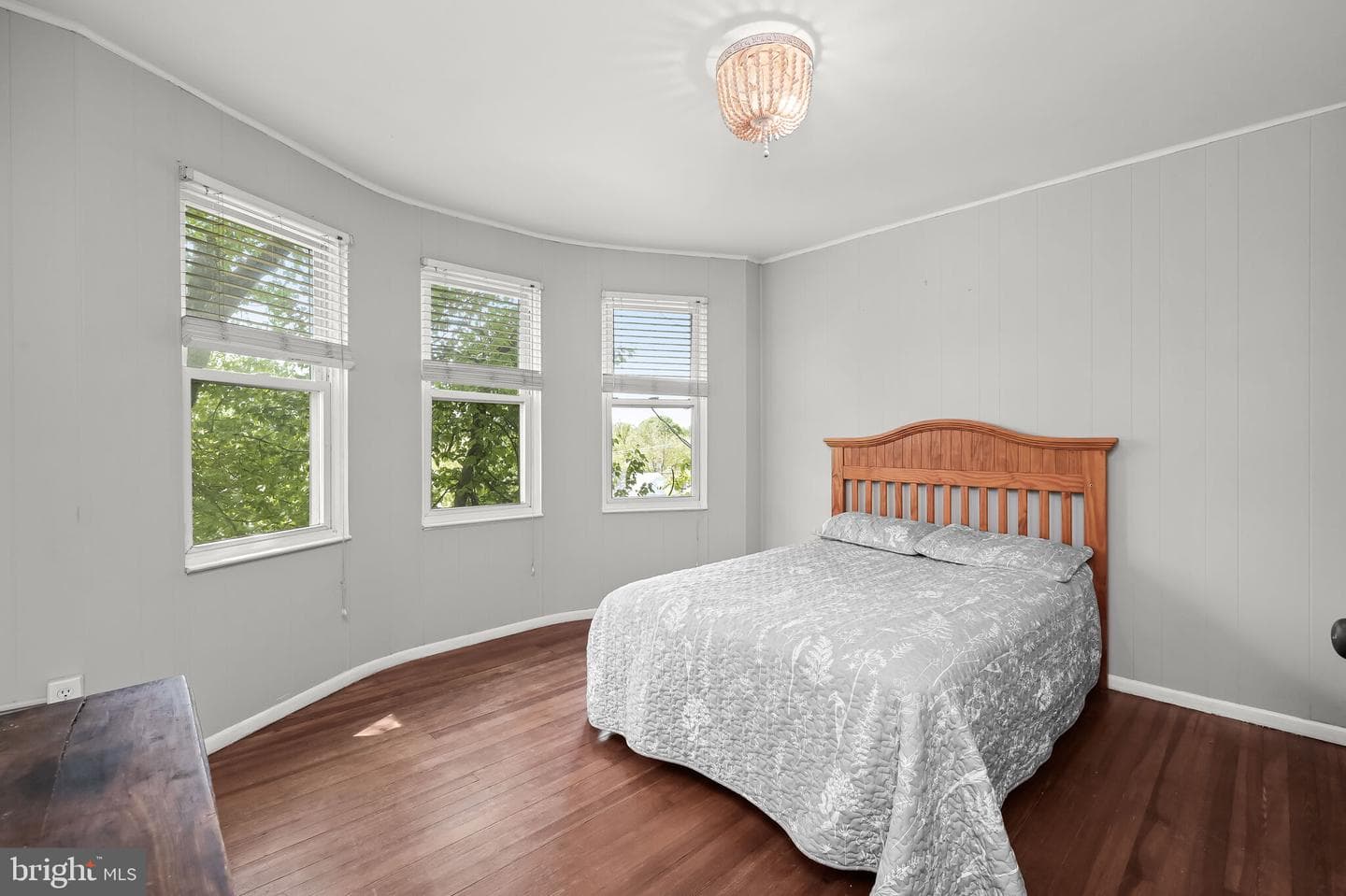 5400 Catalpha Road photo 23