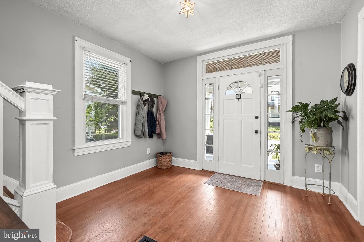 5400 Catalpha Road photo 8