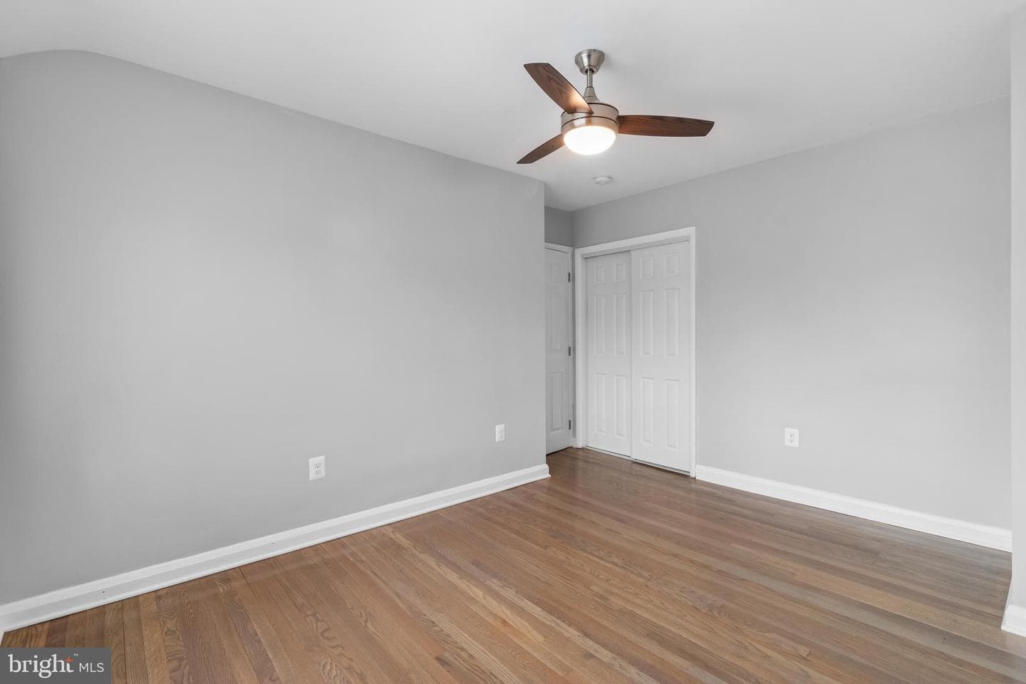 1140 E Northern photo 14