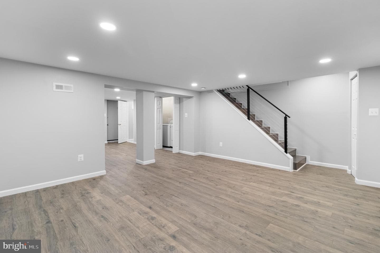 1140 E Northern photo 20