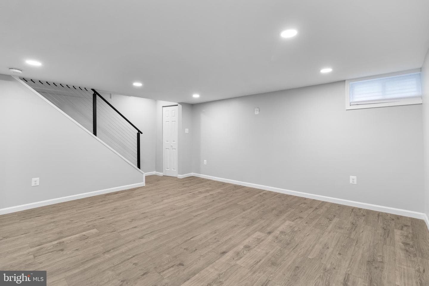 1140 E Northern photo 21
