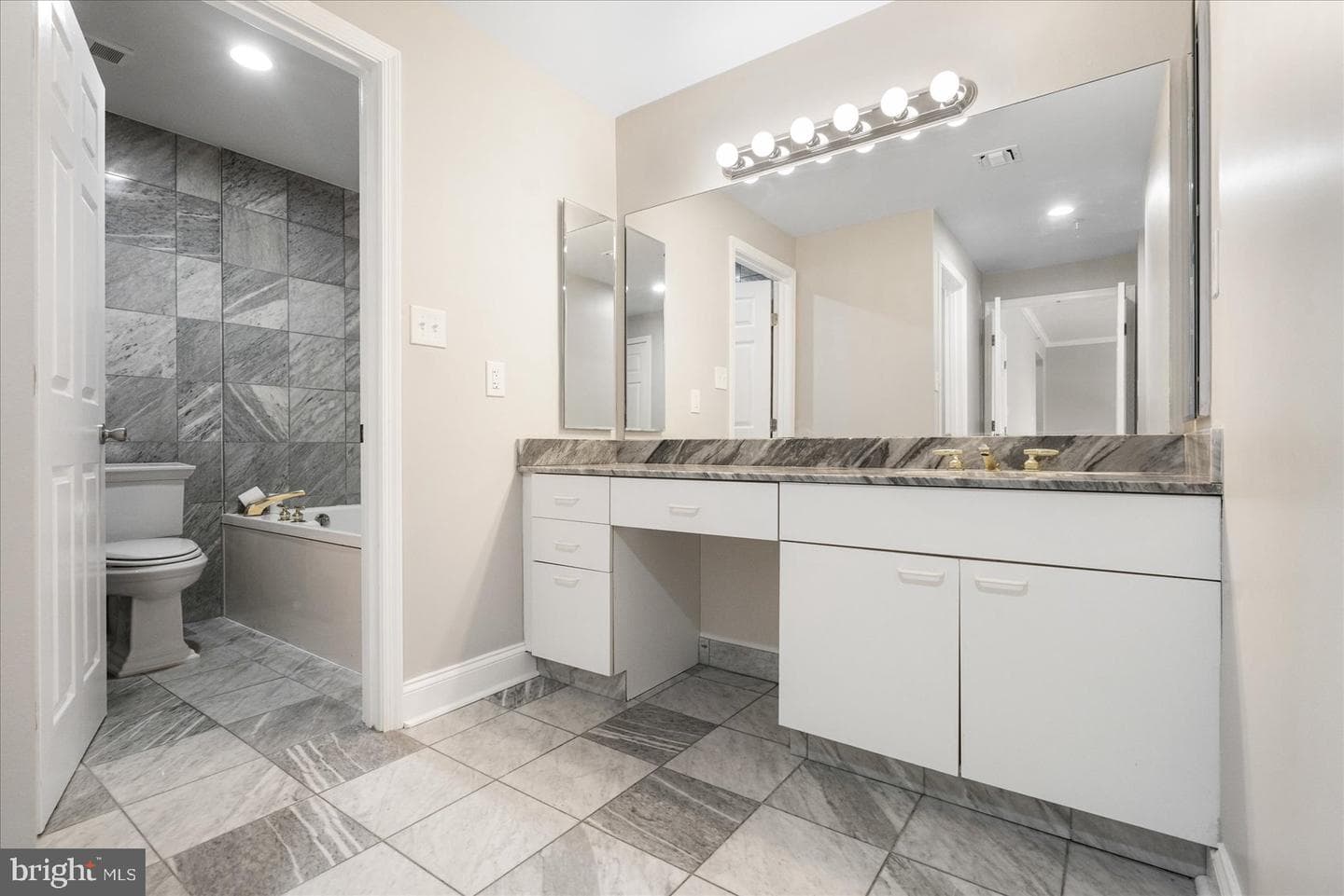 3801 Canterbury Road #404 photo 14