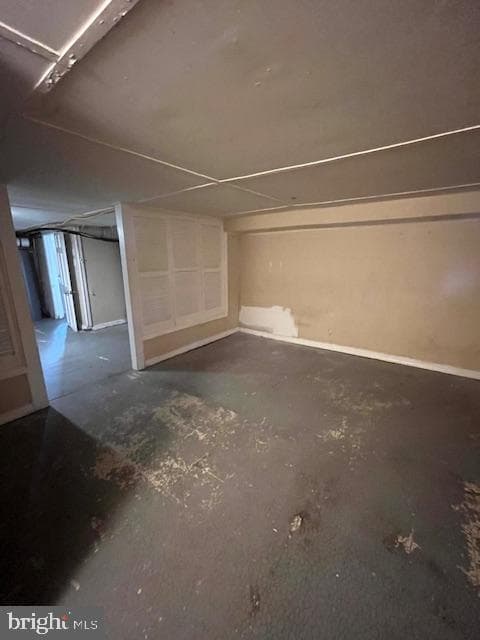 2855 Mayfield Avenue photo 17