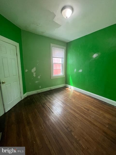 2855 Mayfield Avenue photo 9