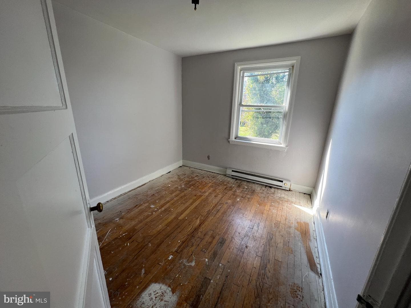 5618 Midwood Avenue photo 3