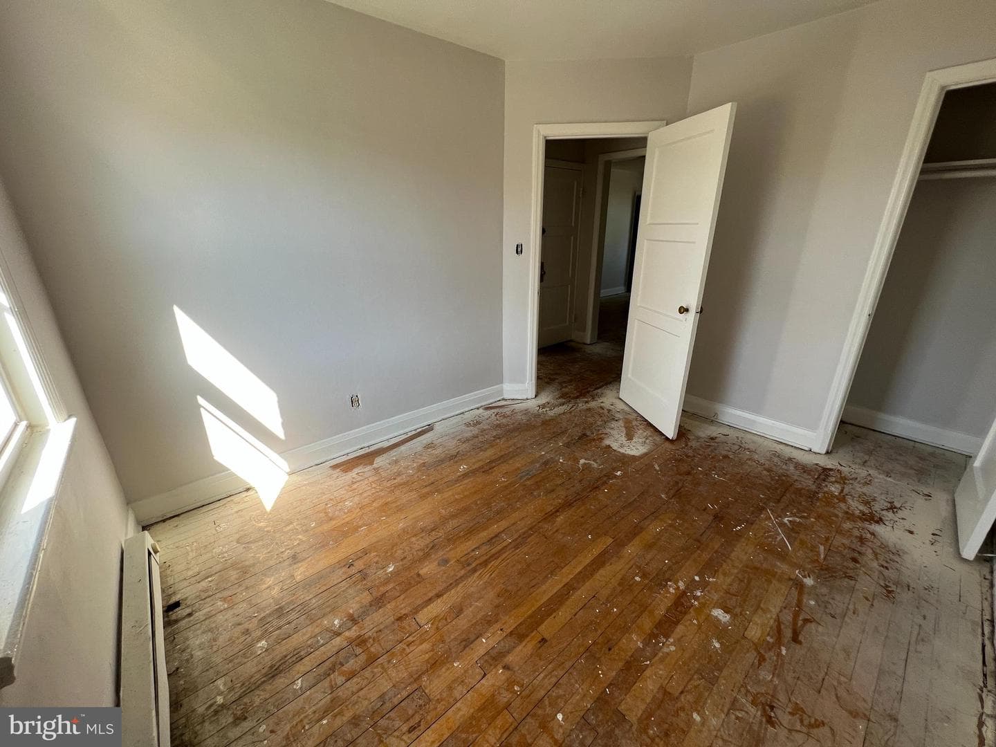 5618 Midwood Avenue photo 4
