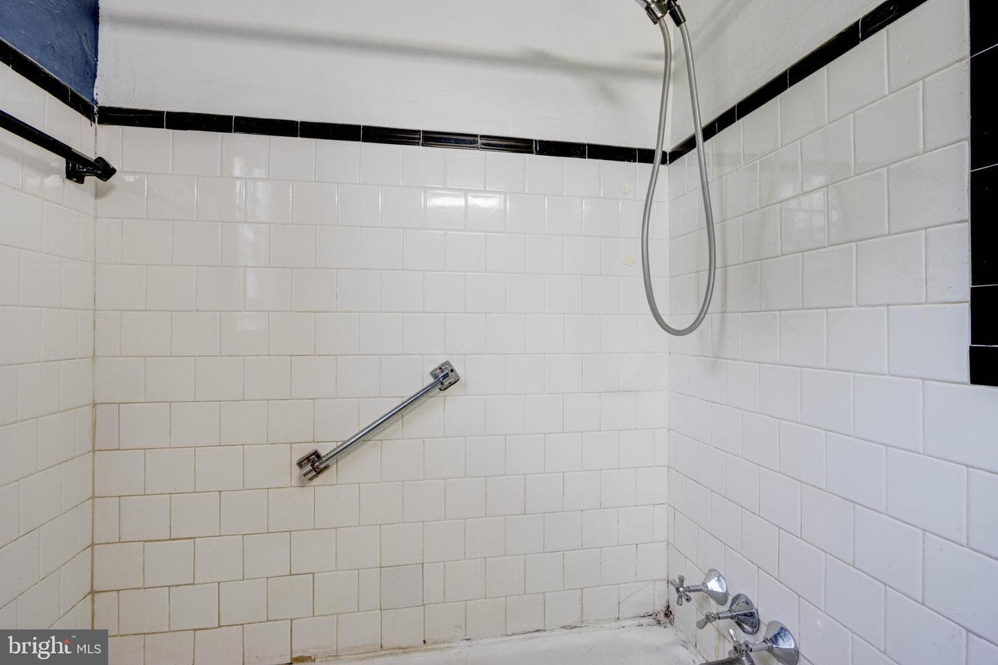 6207 Pioneer Drive photo 7