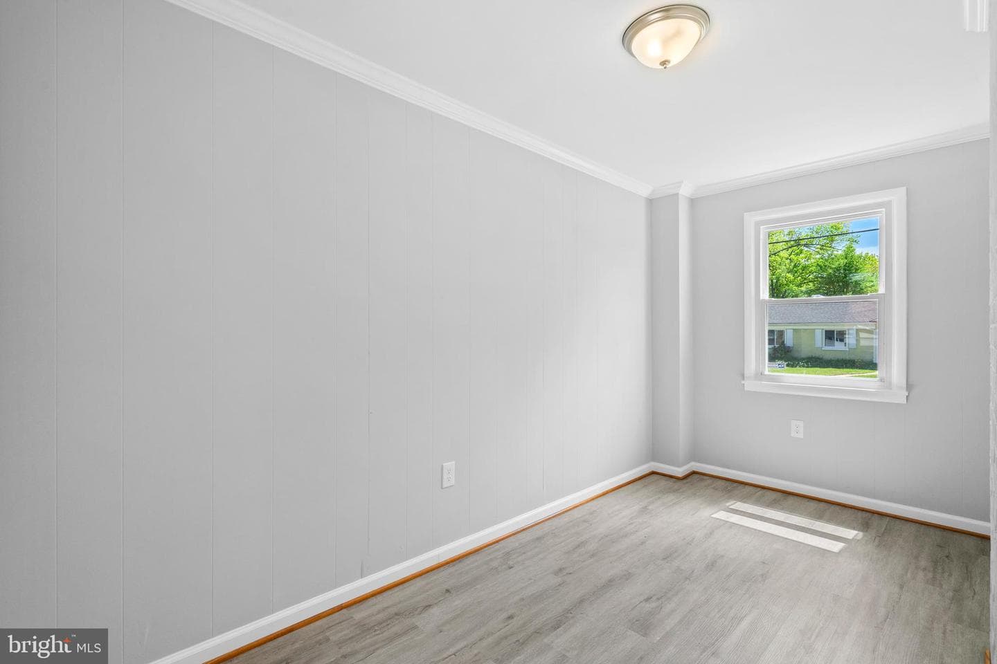 7108 Old Harford photo 16