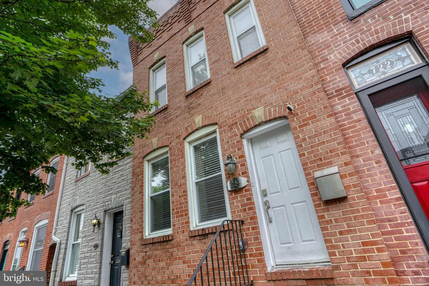 724 S Luzerne Avenue photo 1