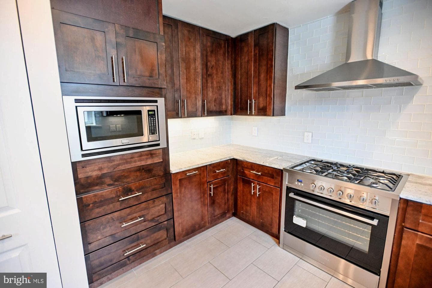 1419 Covington Street photo 17
