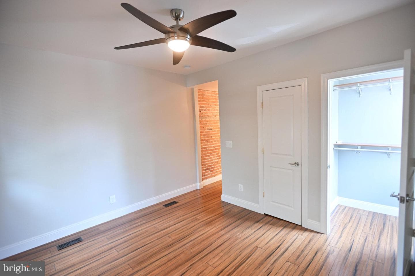 1419 Covington Street photo 22