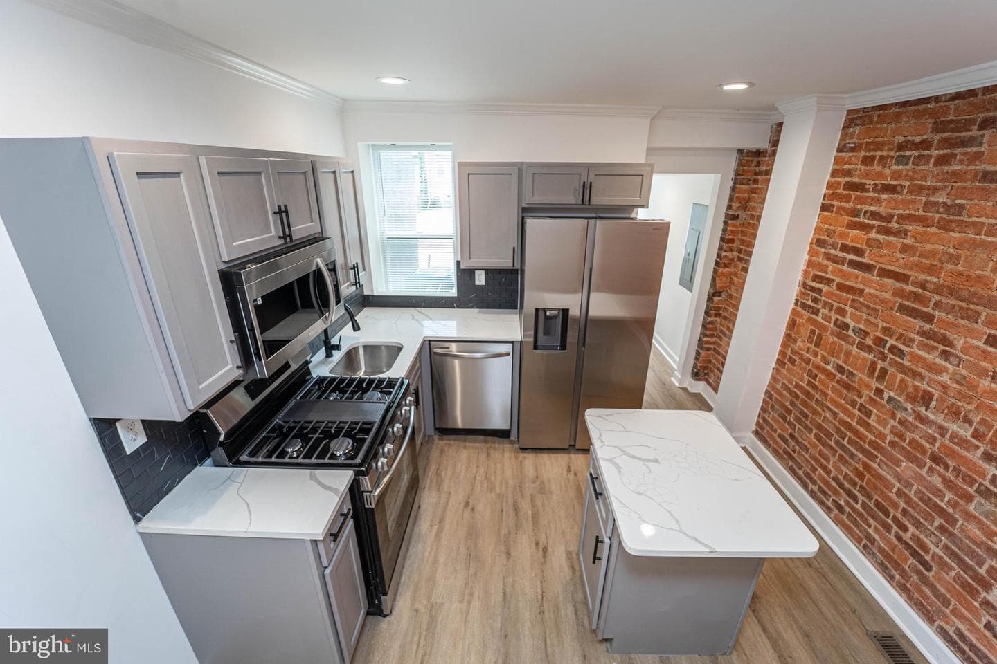 2808 Fox Street photo 10