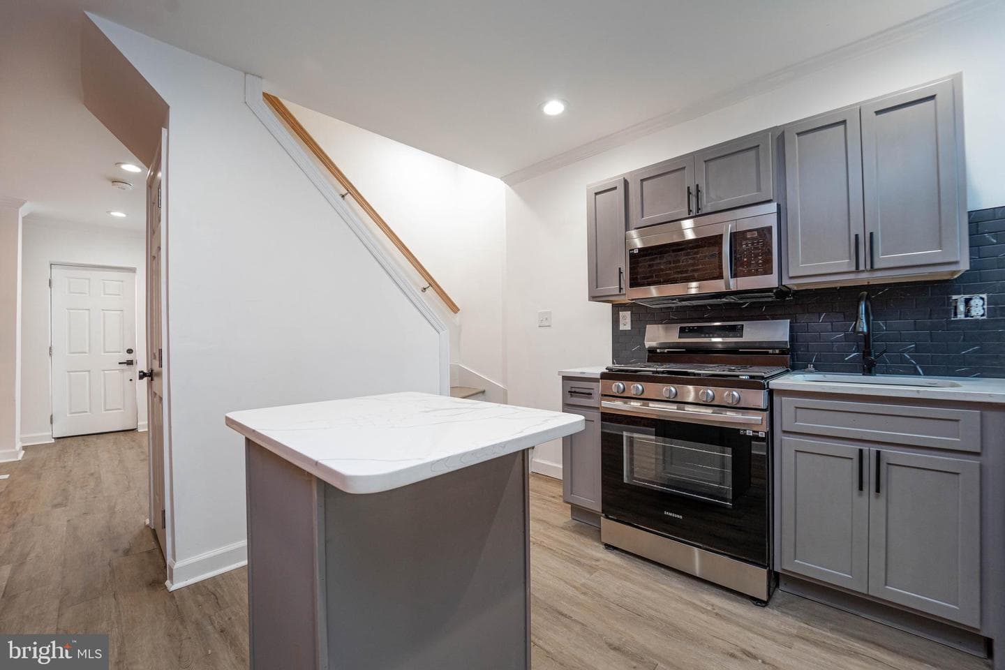 2808 Fox Street photo 7