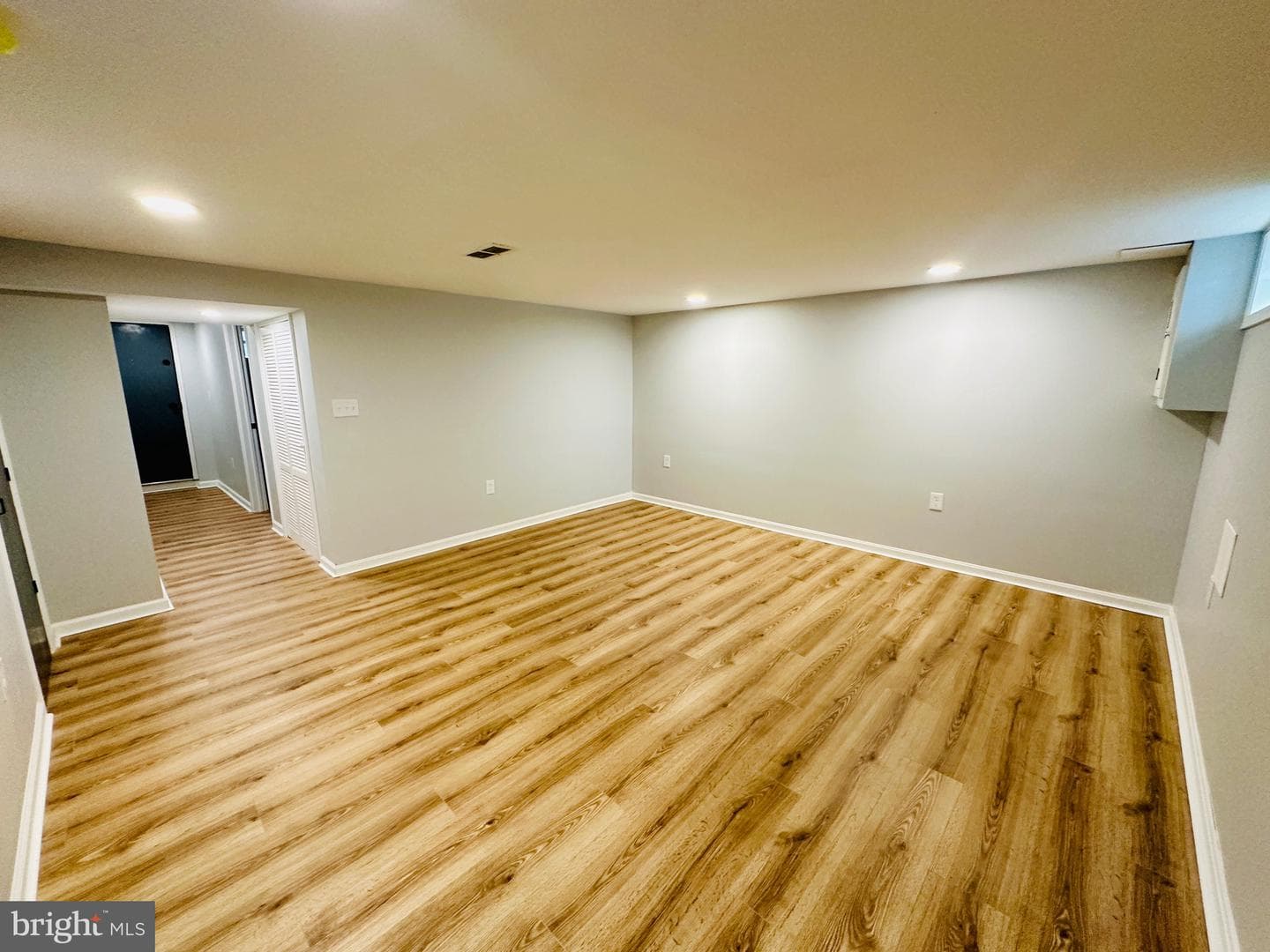 1220 Meridene Drive photo 30