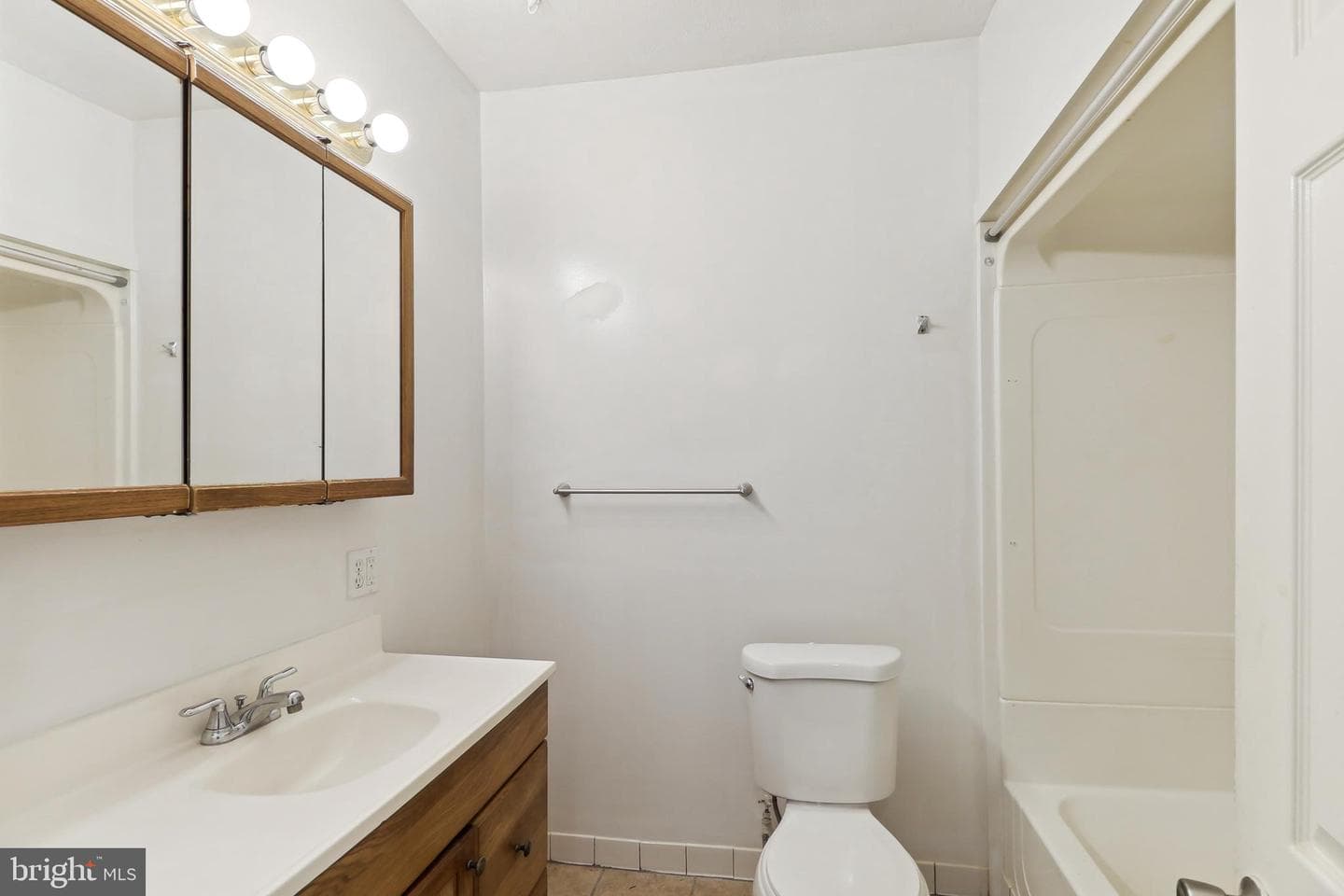 504 Hurley Avenue photo 13