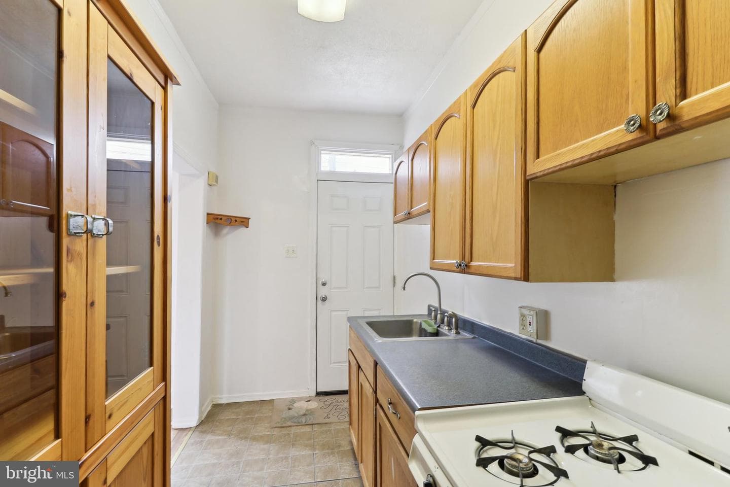 504 Hurley Avenue photo 8
