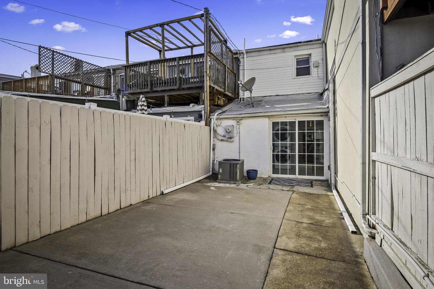 3527 Claremont Street photo 36